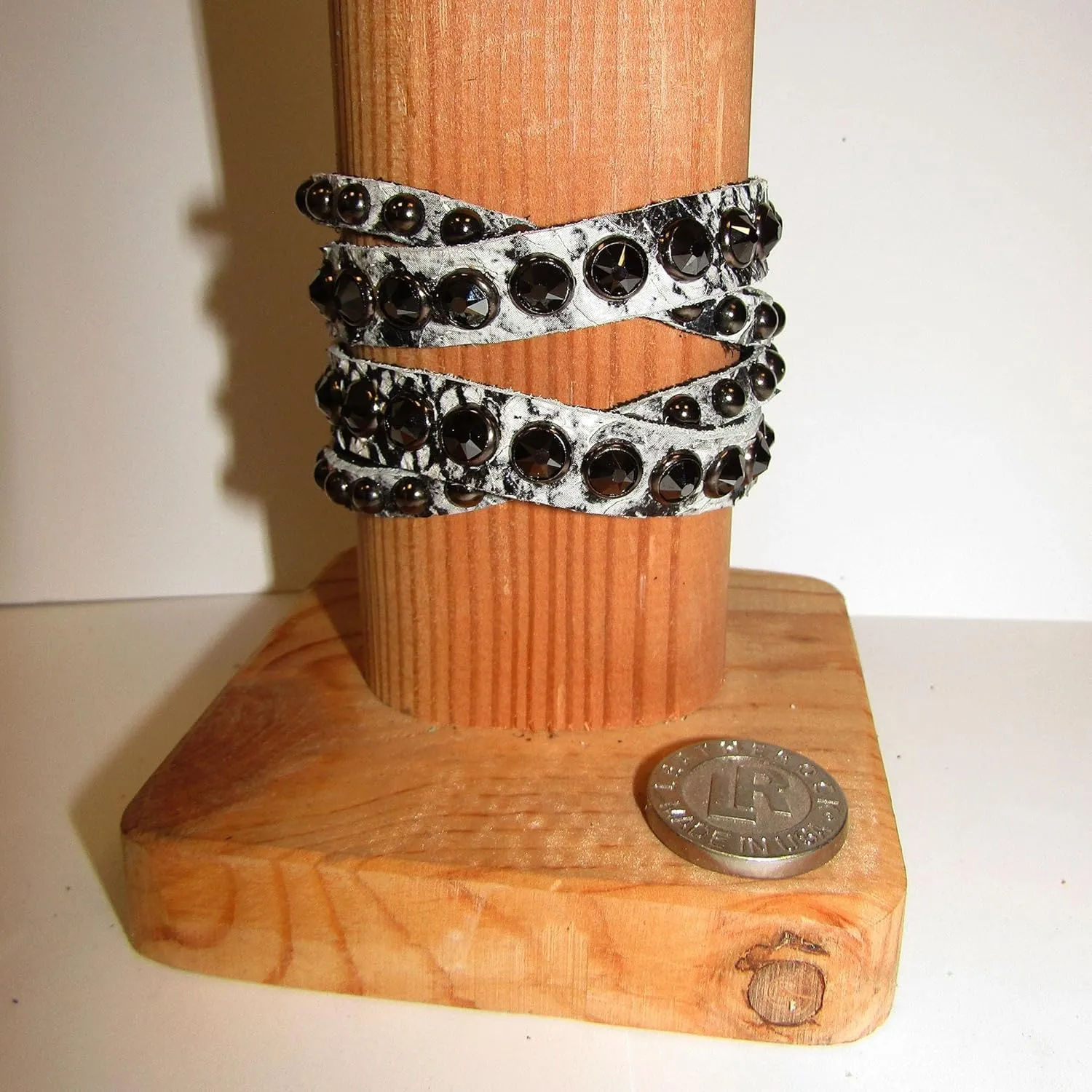 | Bracelet for Women with Pearl Studs | Genuine Leather Ryan Bracelet with Adjustable Snap Closure