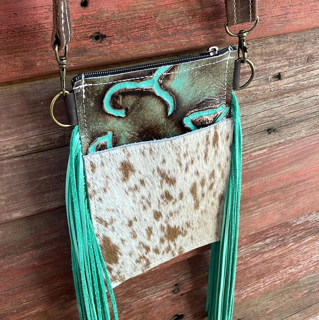 036 Carrie - Longhorn w/ Patina Brands