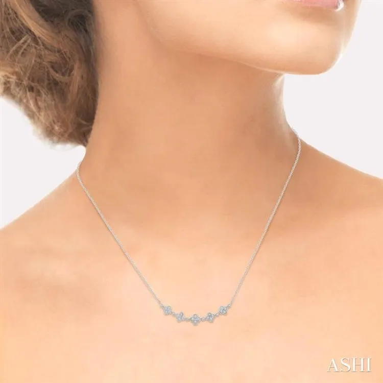 1/6 Ctw Floral Accent Round Cut Diamond Fashion Necklace in 10K White Gold