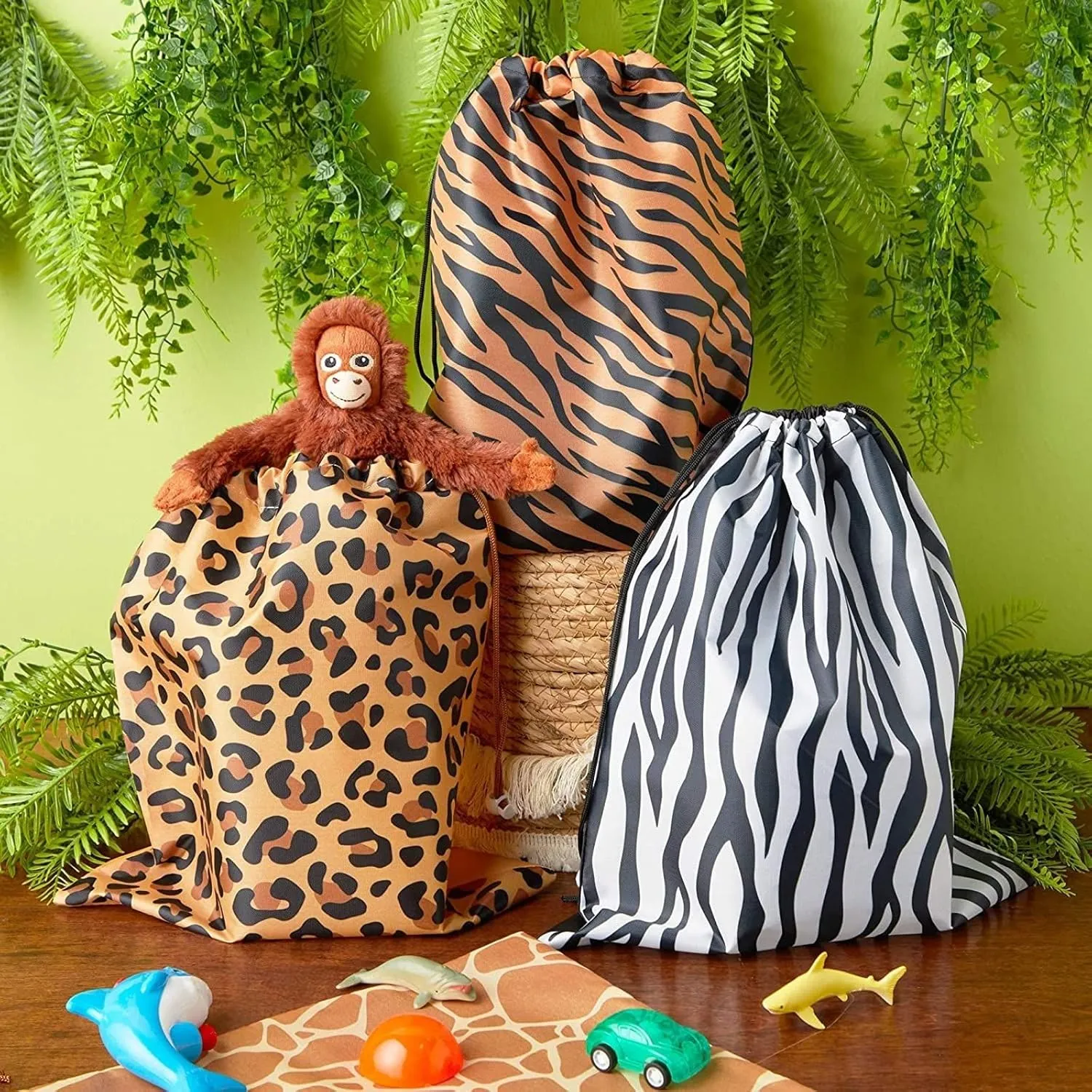BLUE PANDA 12 Pack Animal Print Drawstring Gift Bags for Jungle Safari Birthday Party Favors, Goodies, Treats (4 Designs, 10 x 12 In)