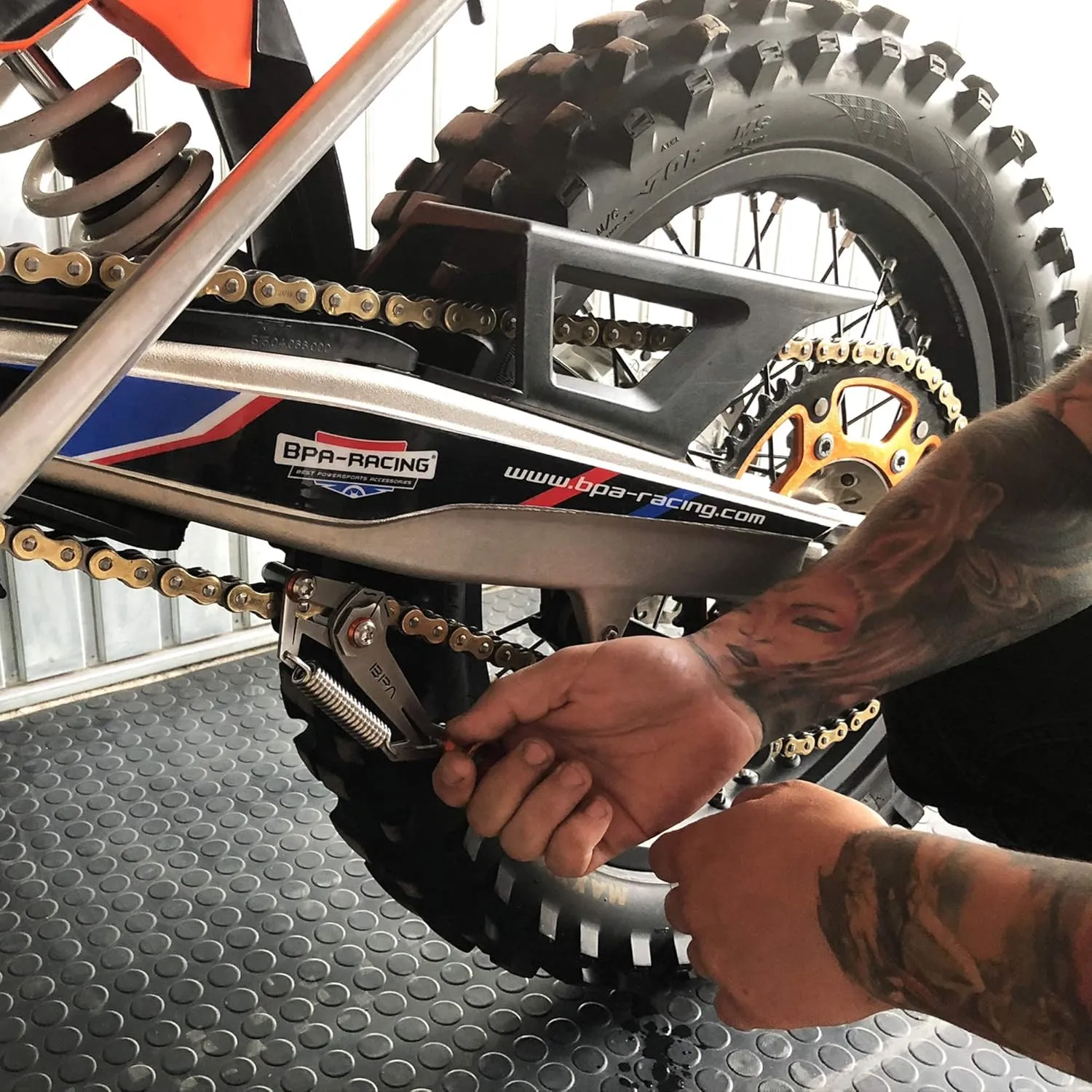 BPA-RACING Motorcycle Chain Slack Adjuster Tool - Innovative Chain Tensioning Tool for Easy, Quick & Precise Chain Slack Adjustment- Slack Setter Tool (Orange)