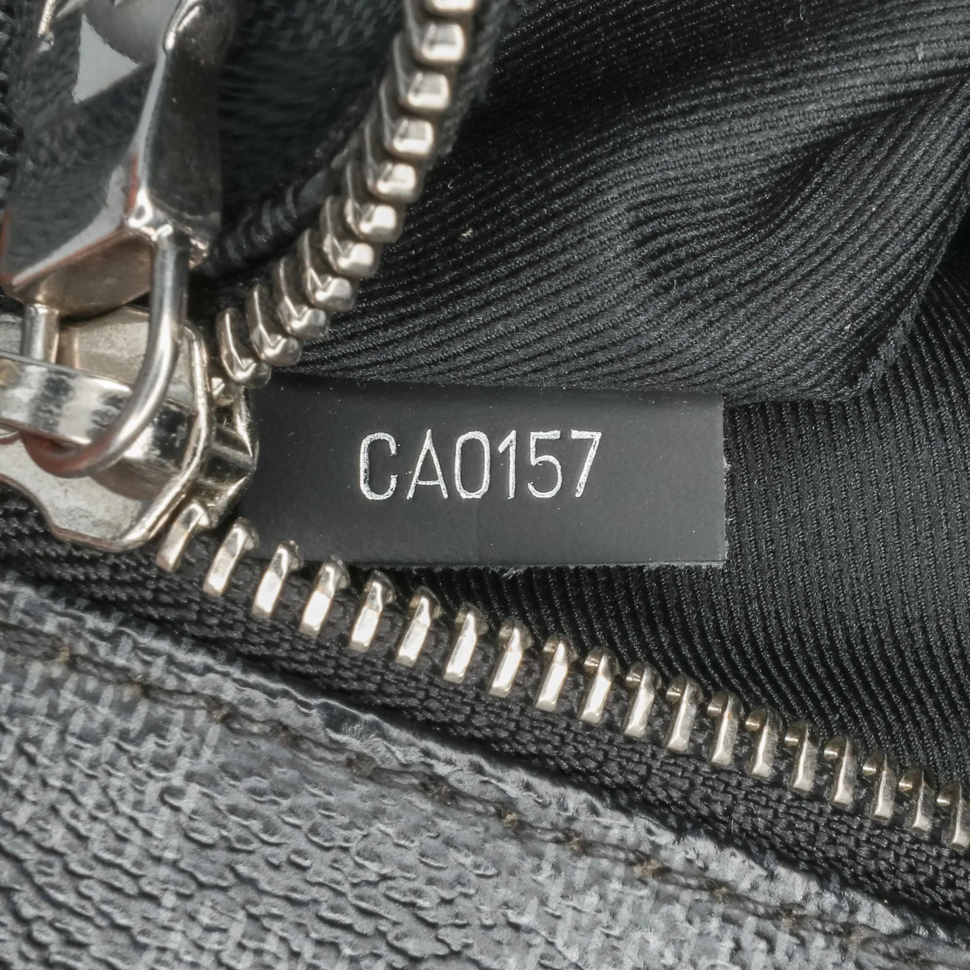 Damier Graphite District MM