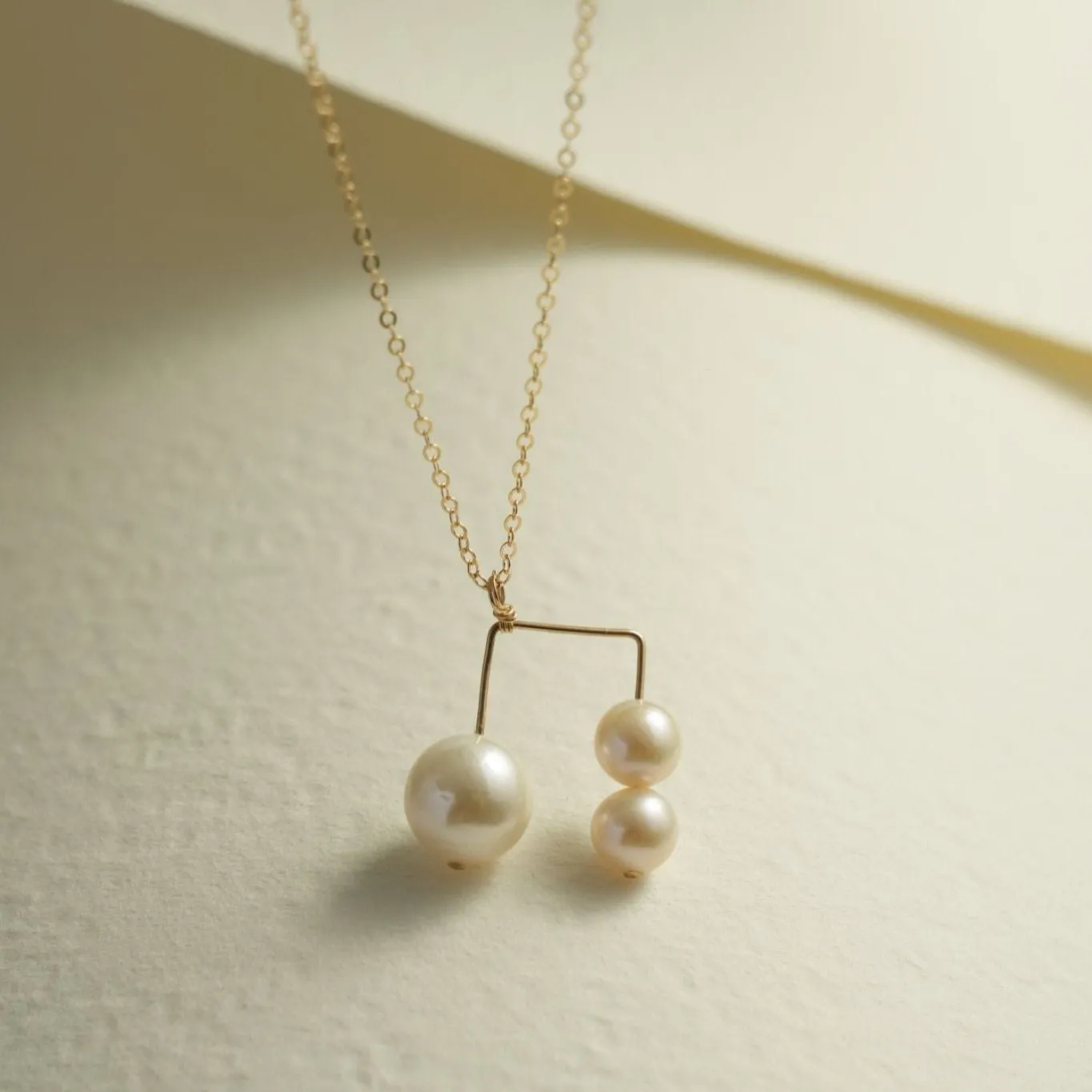 Embellished Series Triple Bead Inverted U Pendant Necklace
