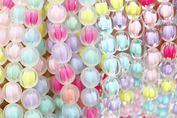 Frosted and Glossy Acrylic Beads / One strand 16" inches