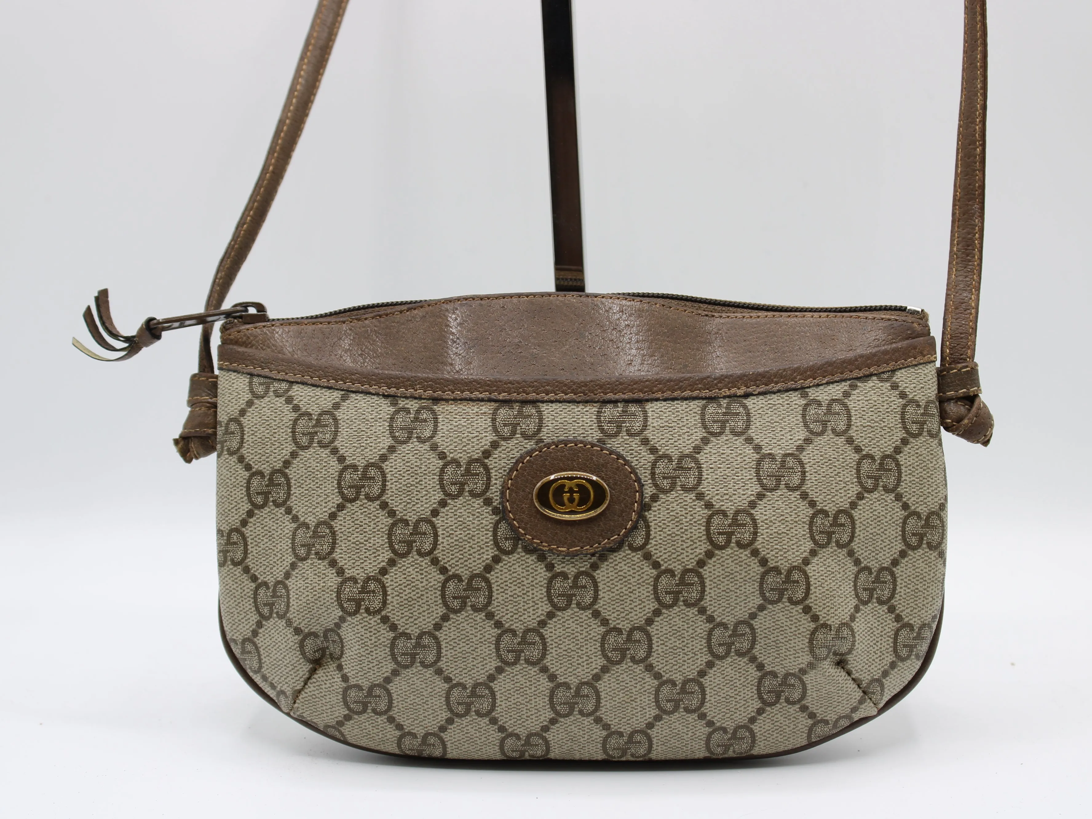 Gucci Bag GG Supreme Monogram Canvas Crossbody Brown Vintage