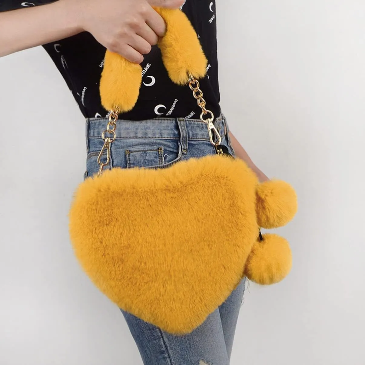 Heart Purse for Women Faux Fur Purse Winter Plush Shoulder Bag Heart-Shaped Bag Womens Lovely Heart Handbag(Red)