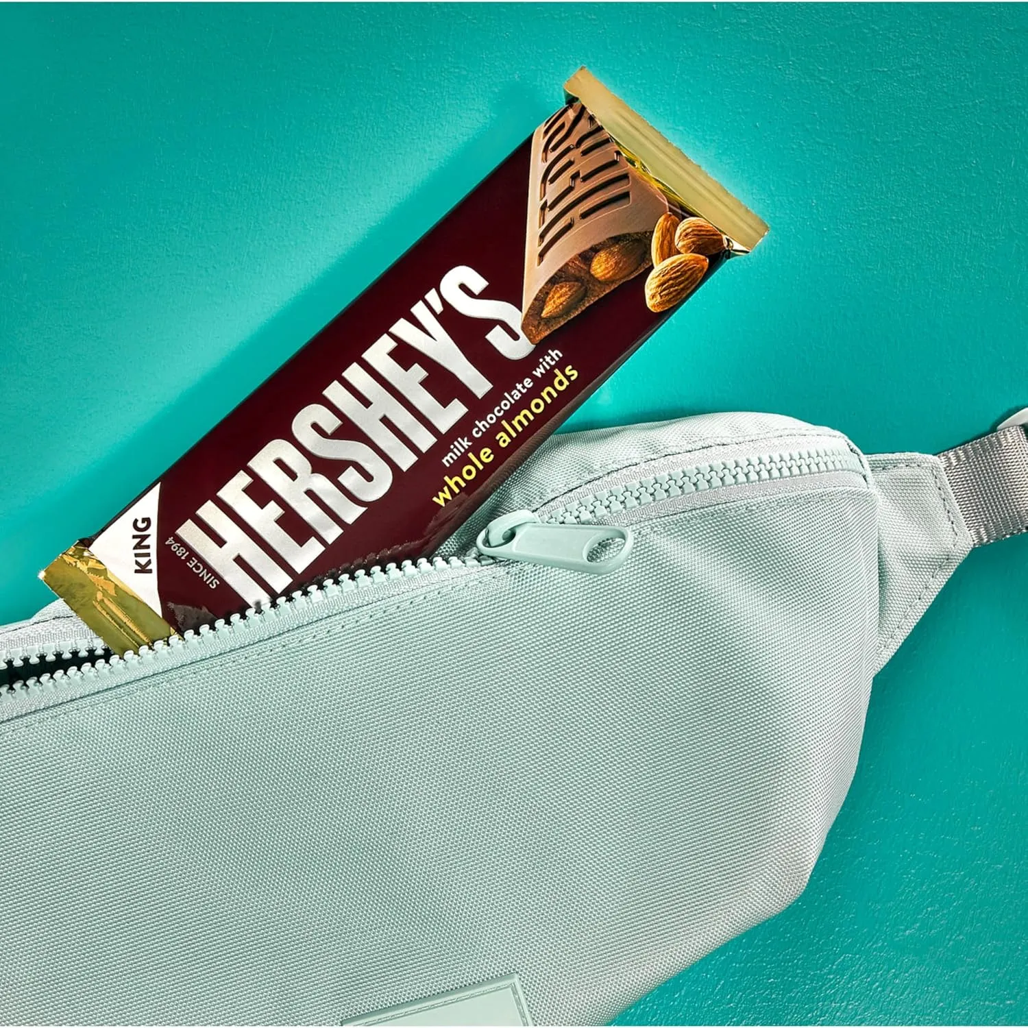 HERSHEY'S Milk Chocolate with Whole Almonds Candy Bars, 2.6 oz (18 Count)