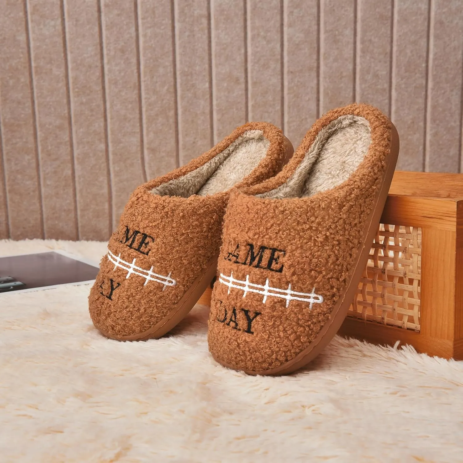 INMINPIN Kids Girls Boys Ball Sports Slippers Soft Curly House Shoes Memory Foam Non-Slip Indoor Outdoor Slippers for Sports Fan