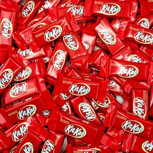Kit Kat Snack Size – Red Crisp Wafers Snack Size Milk Chocolate Candy Bars - Individually Wrapped - Bulk Pack - 1 Pound (Pack of 1)