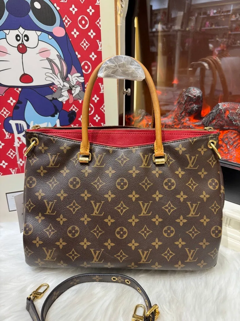 Louis Vuitton Monogram Canvas Crossbody Bag Brown Medium