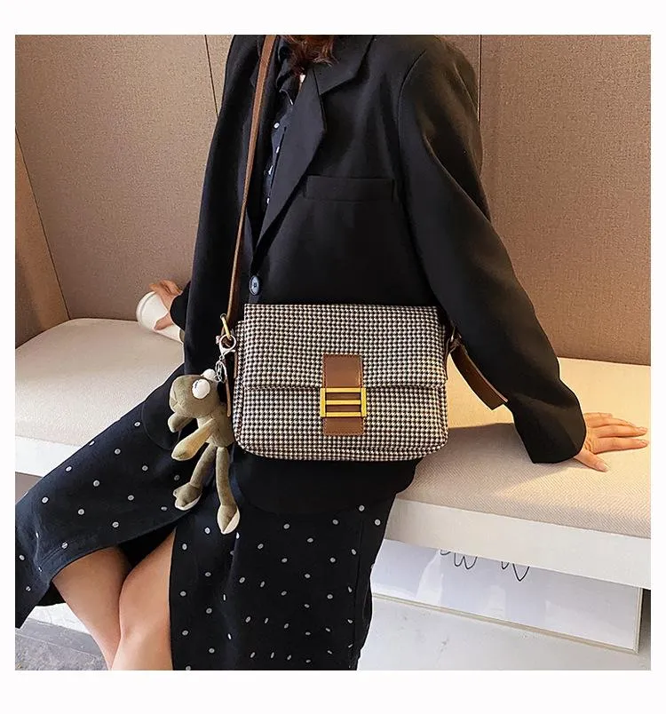 LW - 2021  Women LattiLW Shoulder Crossbody Bag