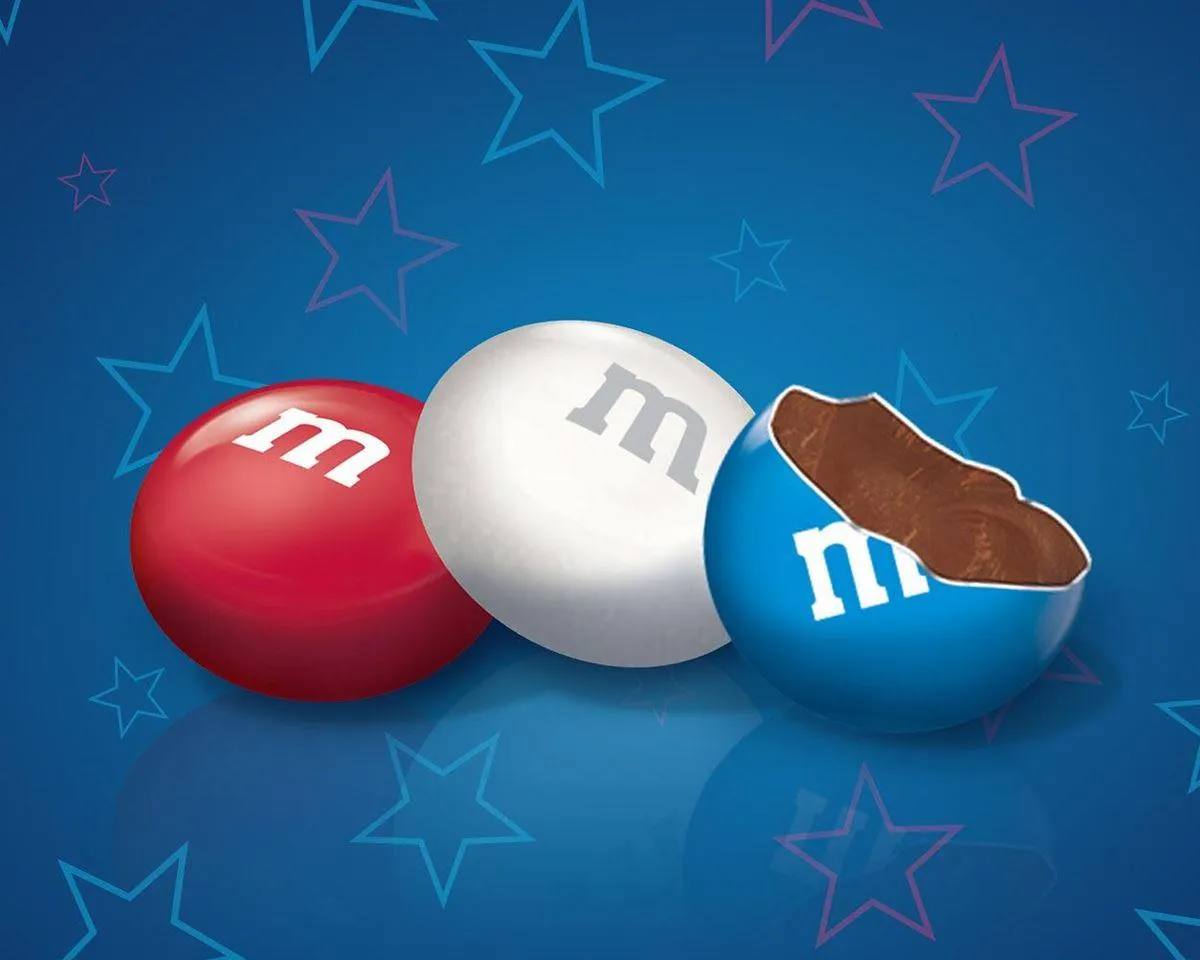 M&M's ® Patriotic Plain Mix Milk Chocolate Candies 62 oz. Jar