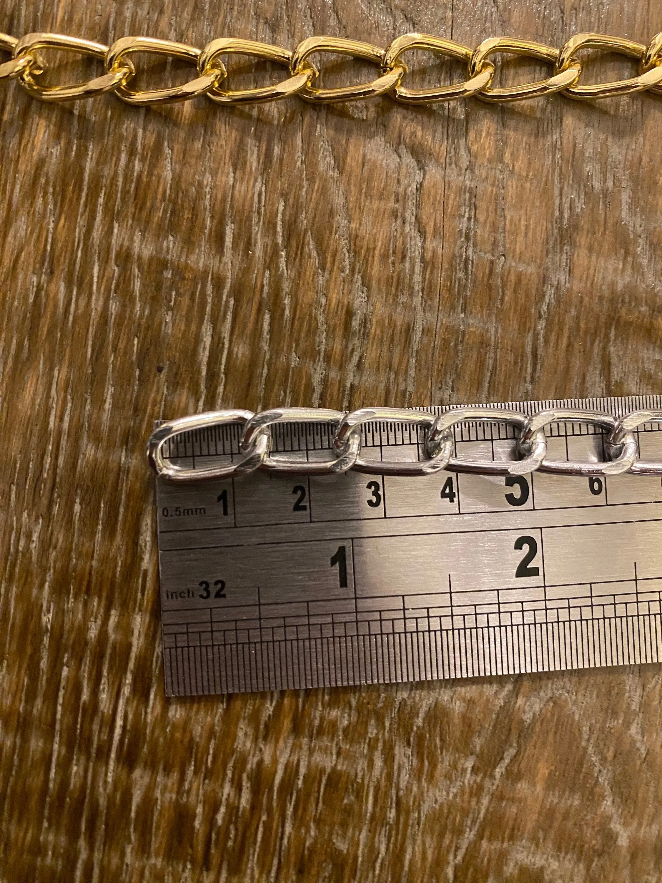 Metal Chain, Light Weight Chain, Aluminium Chain, Gold, Silver, Strong chain, Straps, Crafts, Furnishing, Bags, Tie ups, Belts