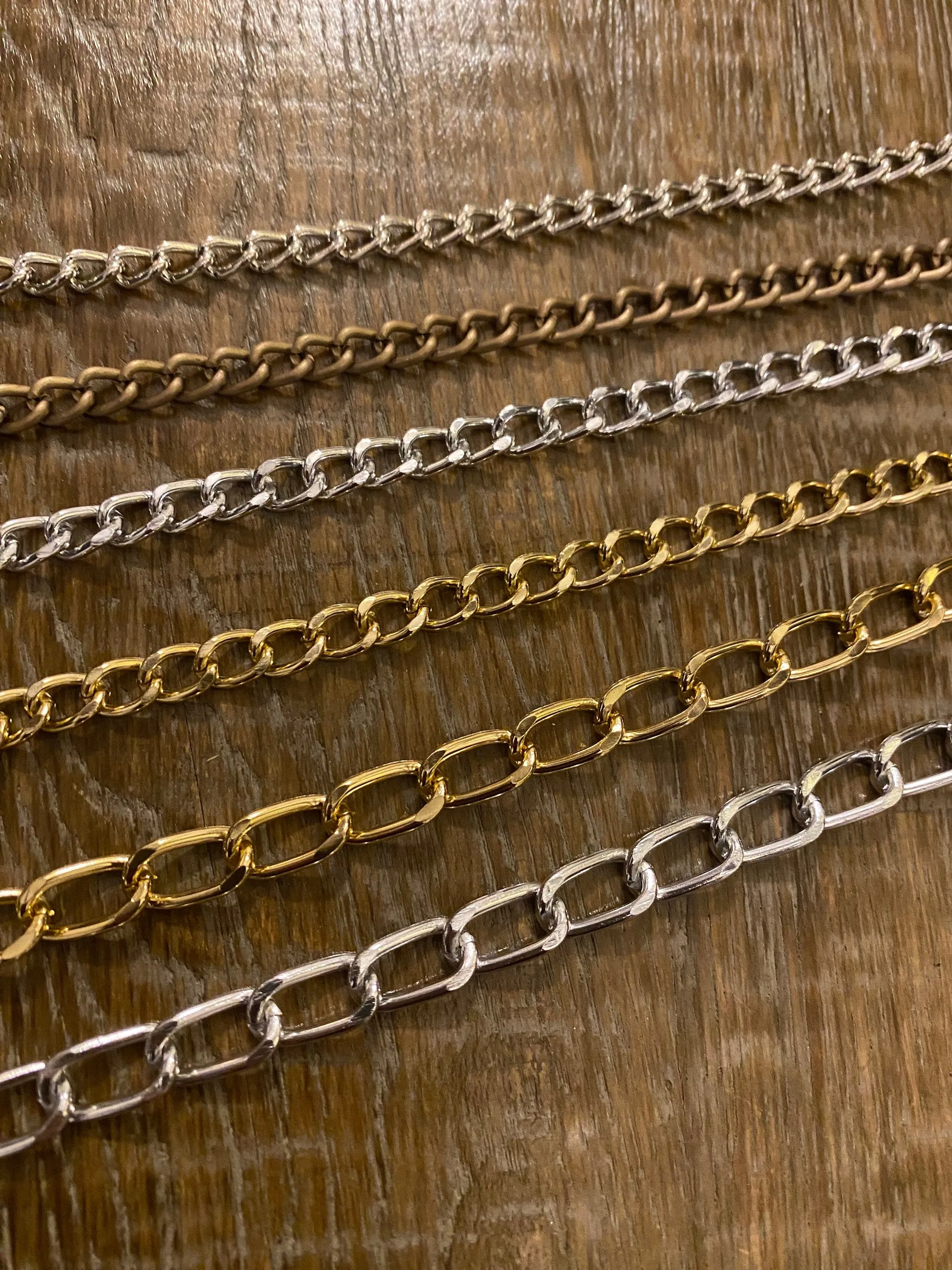 Metal Chain, Light Weight Chain, Aluminium Chain, Gold, Silver, Strong chain, Straps, Crafts, Furnishing, Bags, Tie ups, Belts