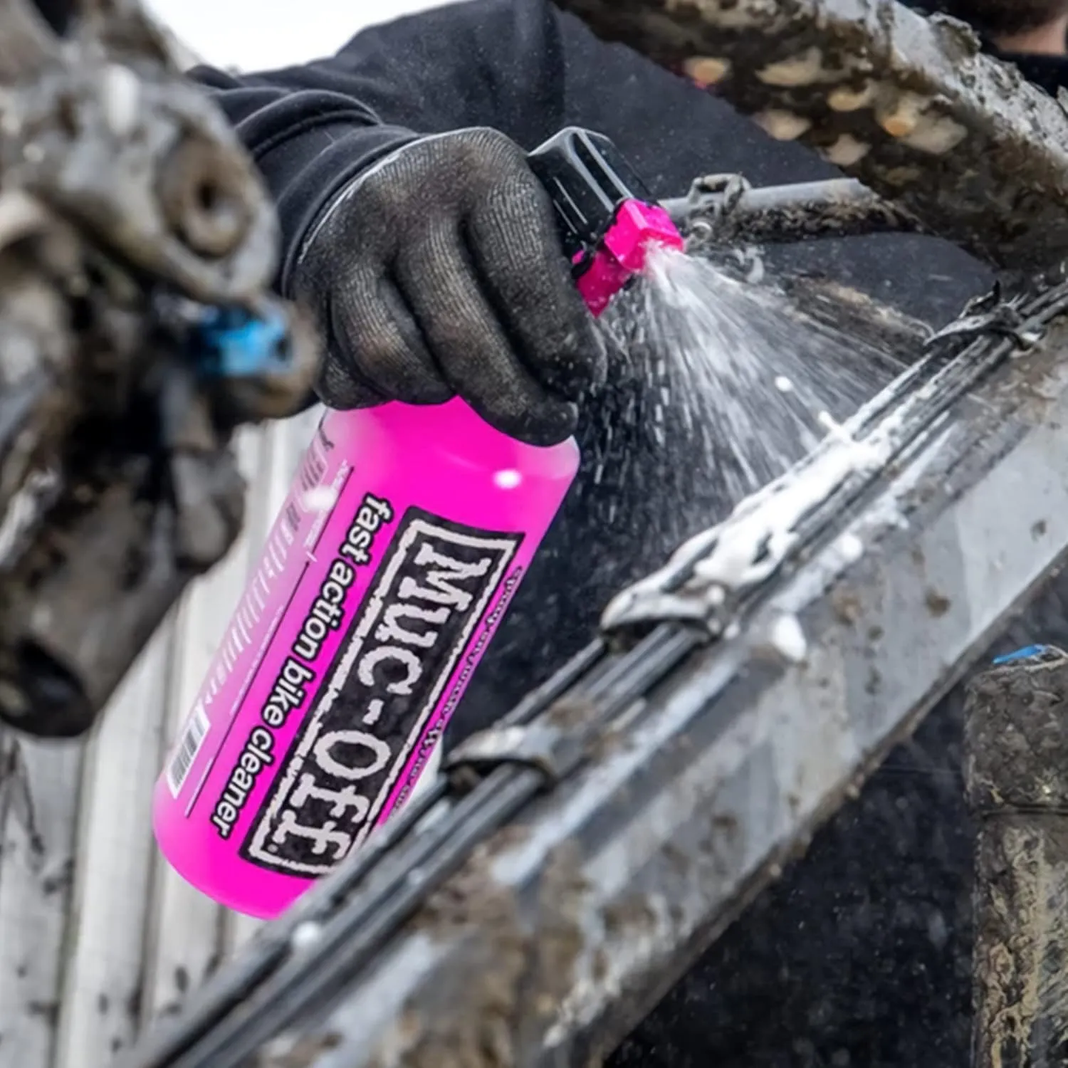 Muc-Off Nano Tech Bike Cleaner Bio Drivetrain Cleaner, 500 Milliliters - Effective Biodegradable Bicycle Chain Cleaner and Degreaser Spray - Suitable for All Types of Bike