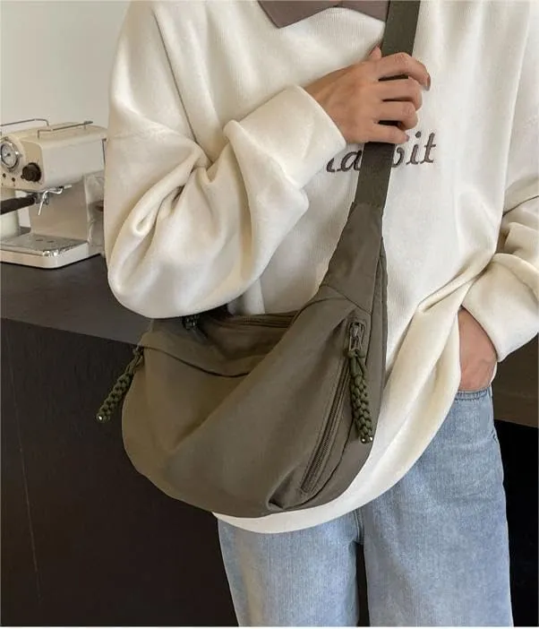 Nylon Crescent Crossbody Bag for Women Shoulder Tote Handbag Casual Sling Bag Dumpling Purse Bag for Outdoor Travel