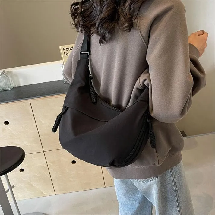 Nylon Crescent Crossbody Bag for Women Shoulder Tote Handbag Casual Sling Bag Dumpling Purse Bag for Outdoor Travel