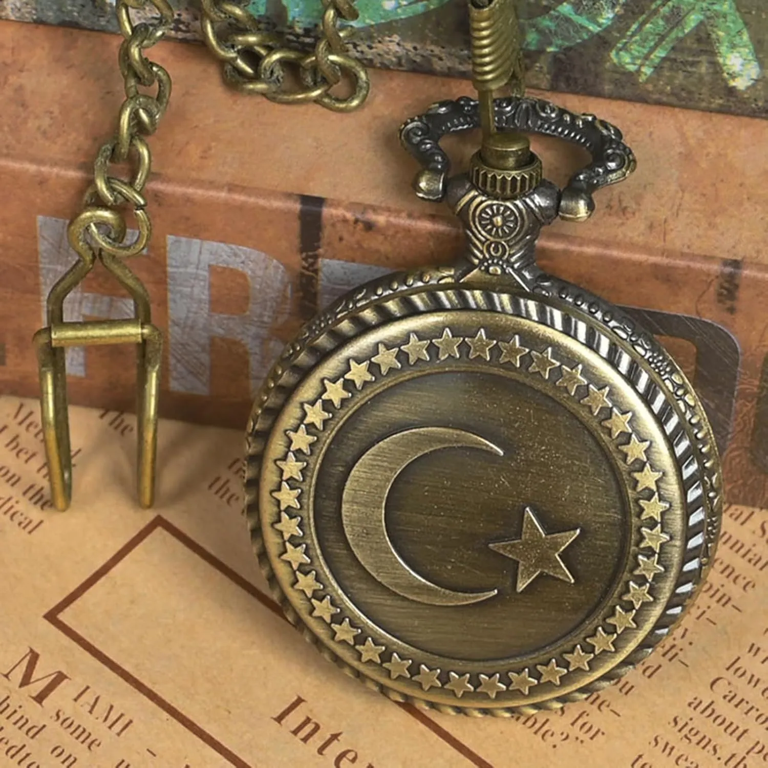 Obsidian Scrying Mirror, Natural Healing Crystal Obsidian Mirror with Bag, for Divination, Meditation, Healing, Feng Shui (Pocket Watch-4)