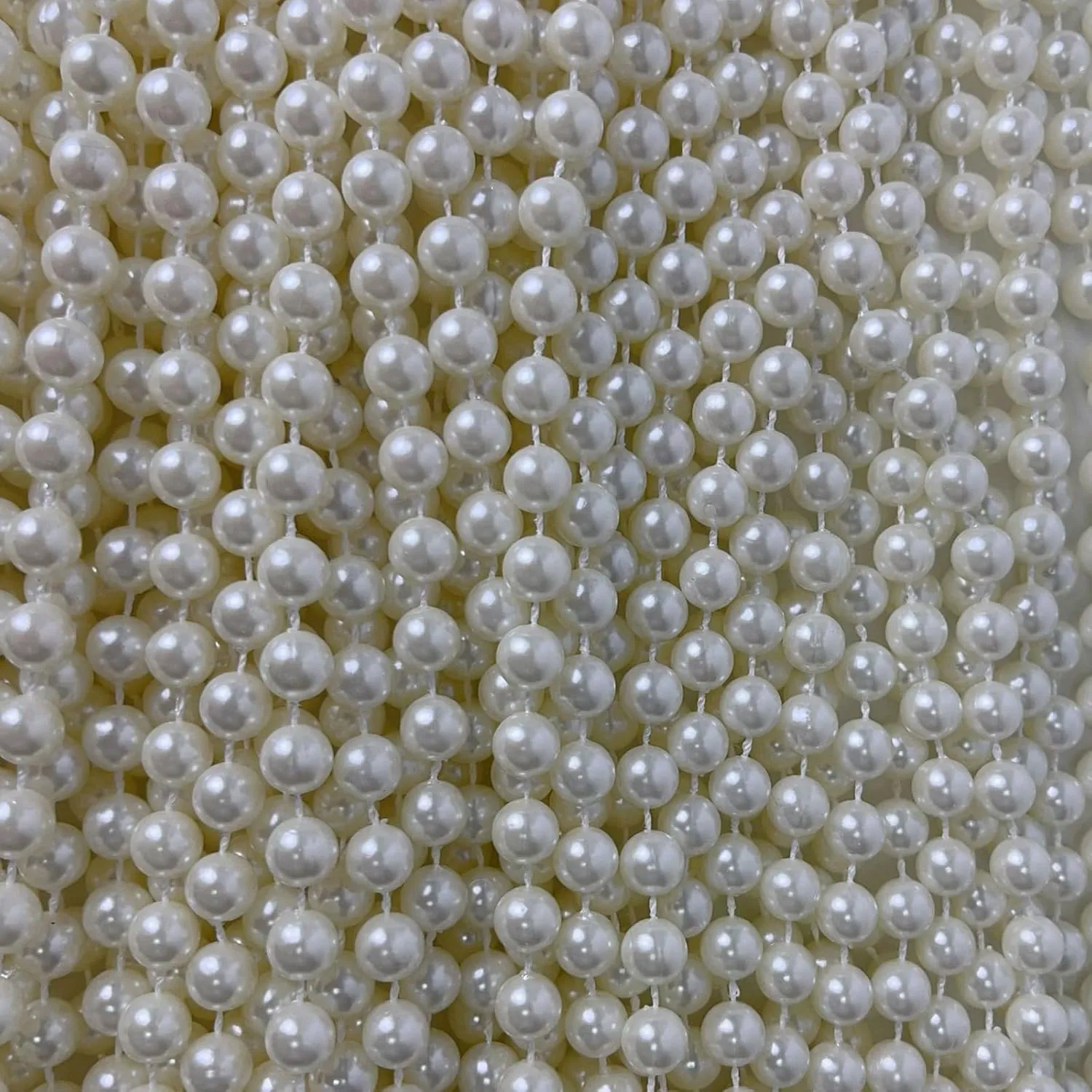 Okllen 60 Pack Long Pearl Necklace for Women, Fake Pearl Necklace Bulk, 1920s White Faux Pearl Beaded Strand Necklace for Costume Party Jewelry Wedding Bridal Shower Tea Party Birthday Decor