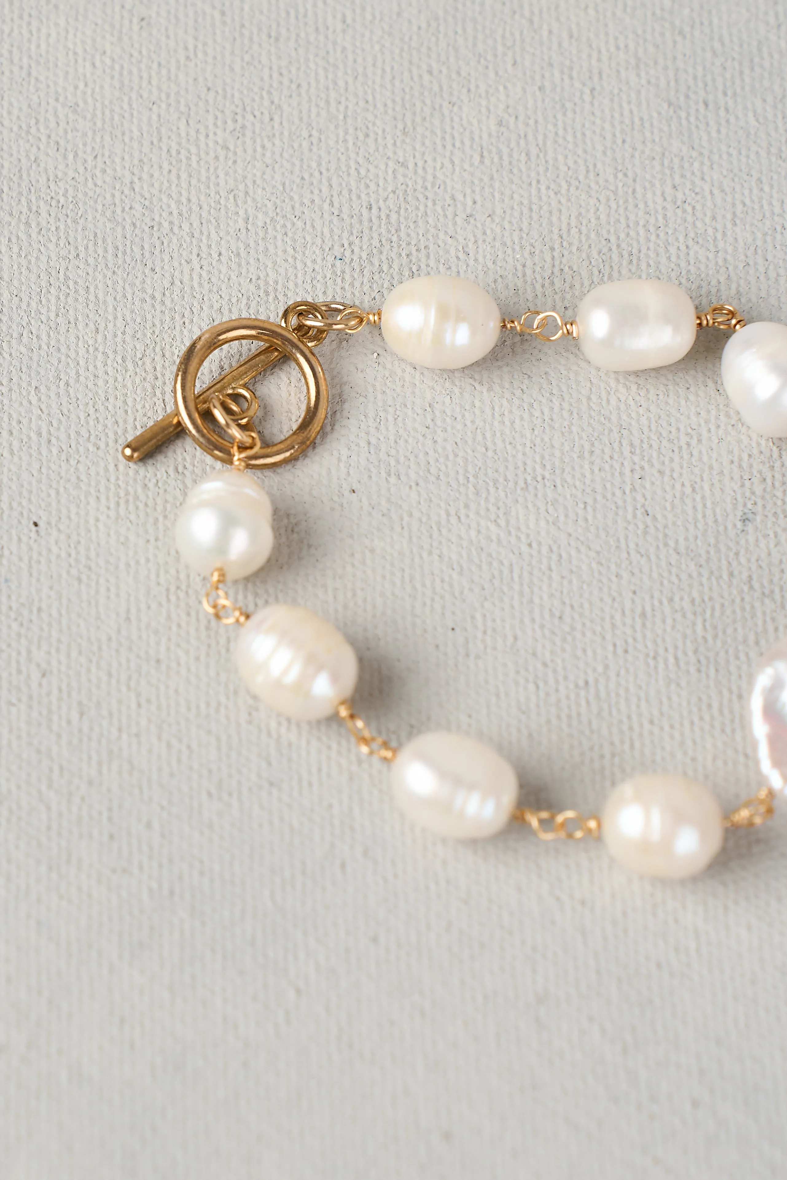 Pearl & Chain Bracelet - White