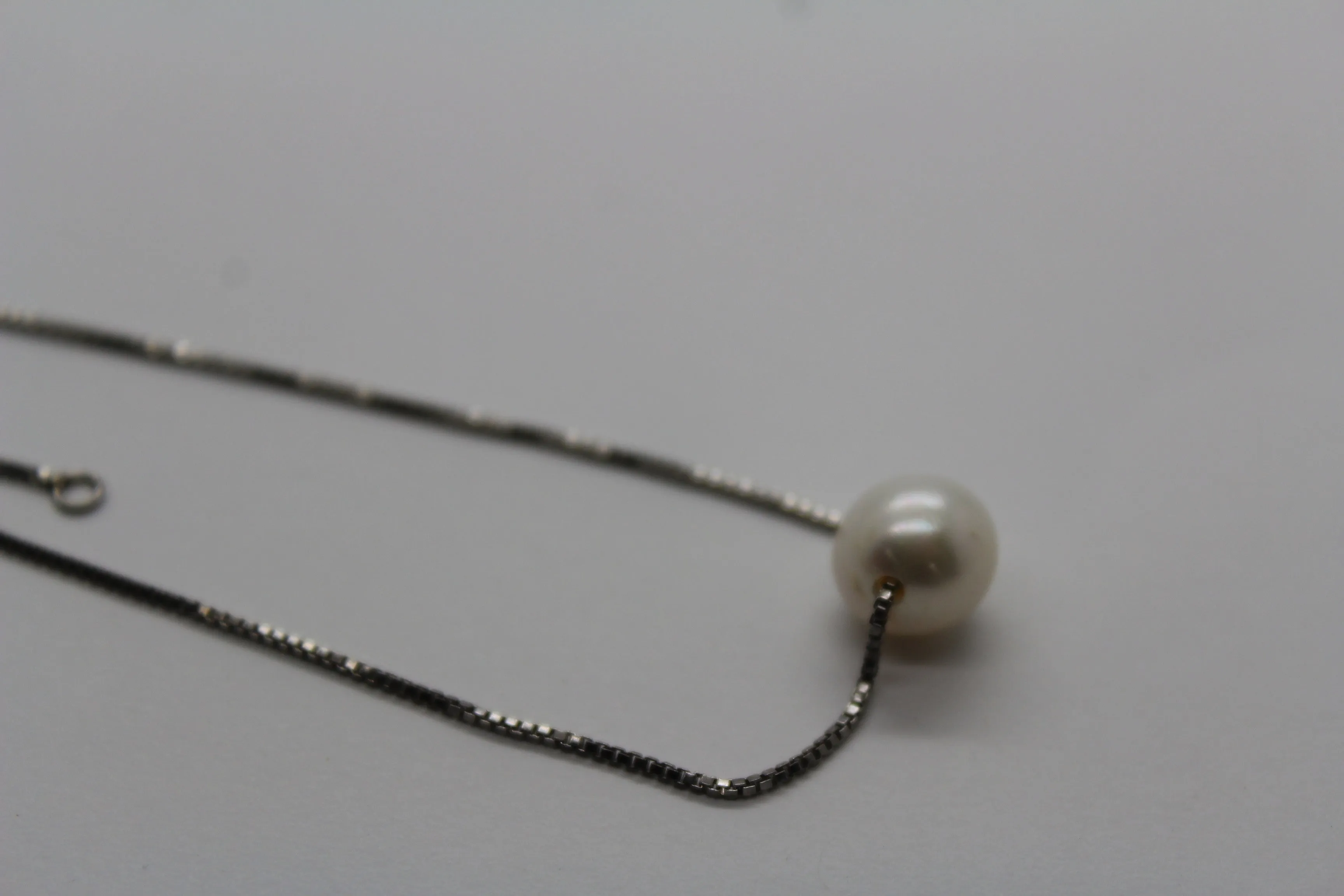 Pearl on Sterling Silver Adjustable sliding Chain WS1