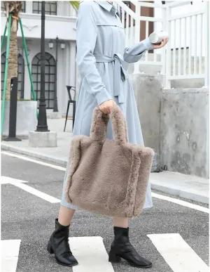 Plush Tote Bag Y2K Women Aesthetic Fuzzy Underarm Bag Furry Warm Winter Shoulder Bag Trendy Accessories (Coffee)