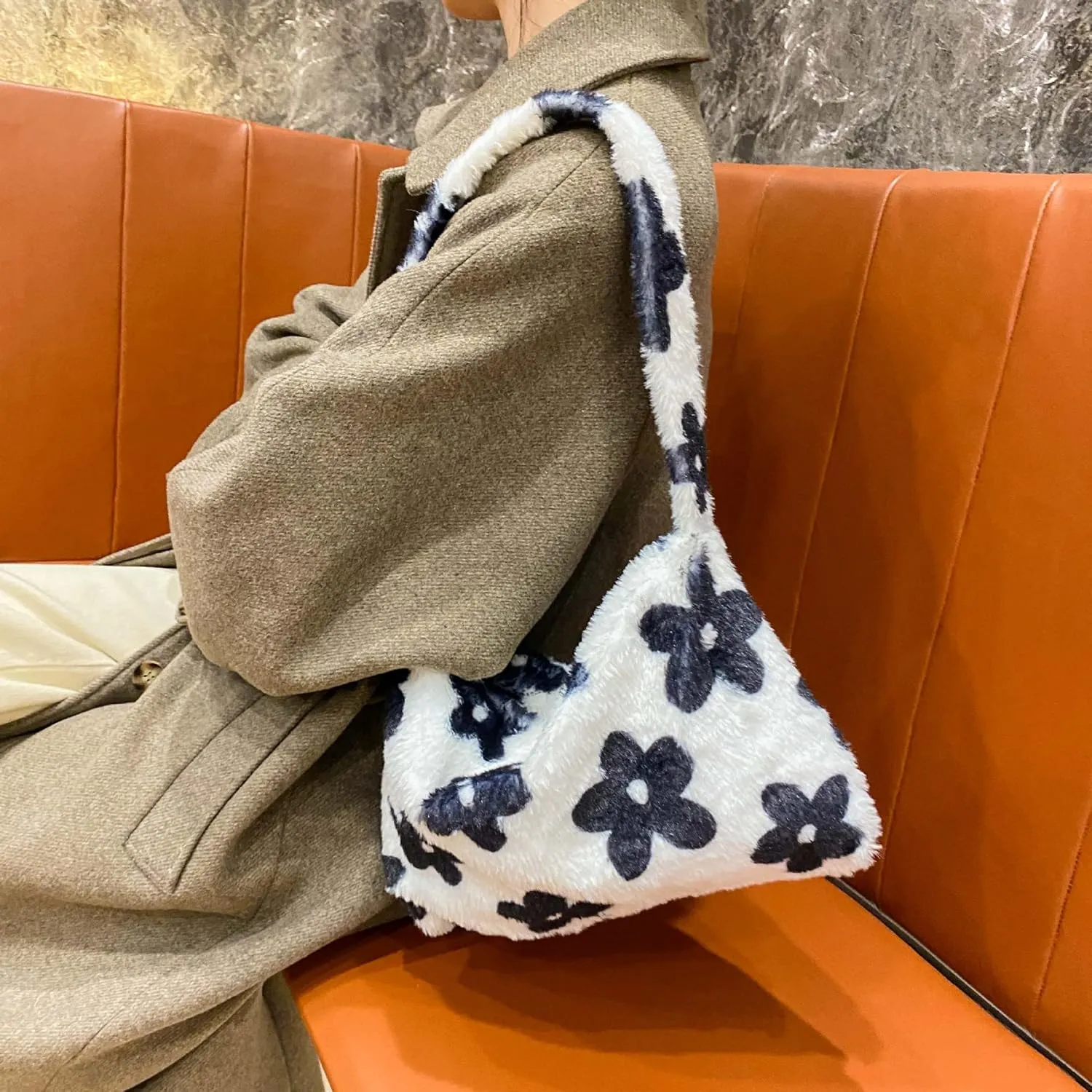 Plush Zabra Printed Tote Bag Y2K Fuzzy Fluffy Shoulder Bag Plush Aesthetic Purse Underarm Bag for Autumn Winter