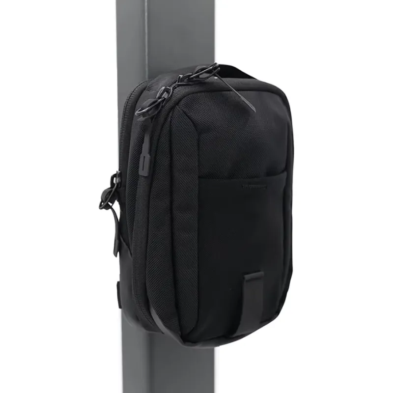 Royaleva Magnetic Water Bottle Gym Bag with Sling Design