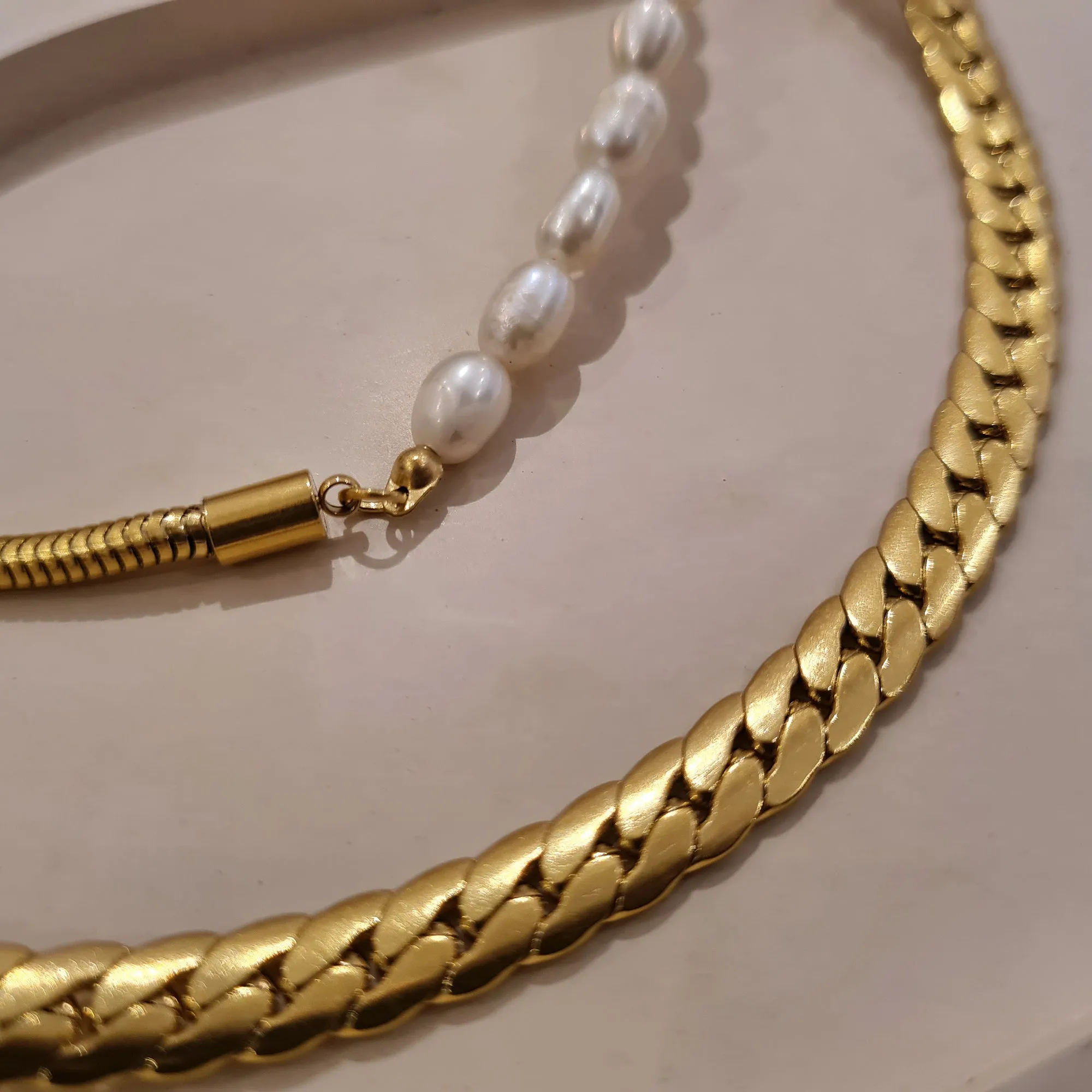 Snake Chain Pearl Necklace