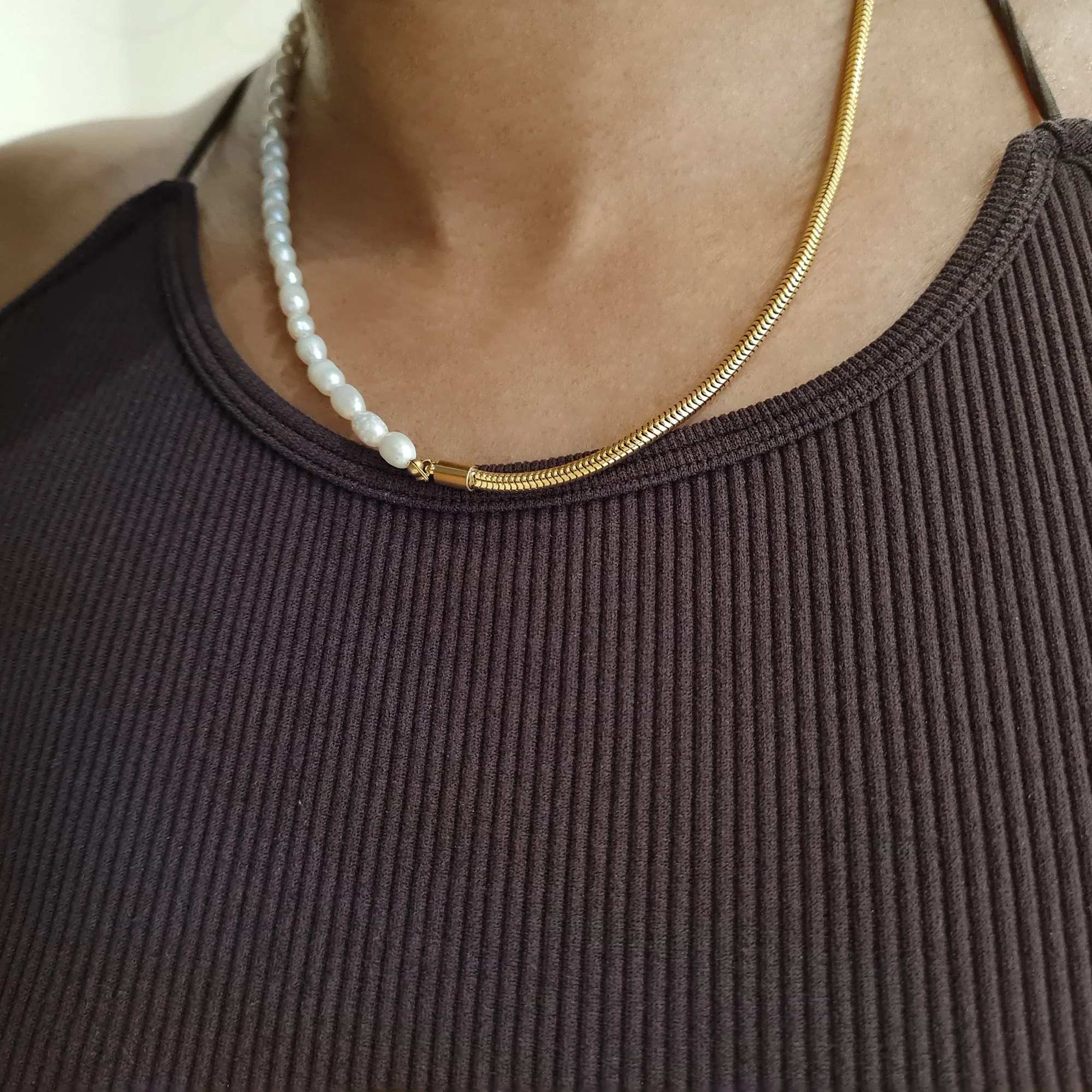 Snake Chain Pearl Necklace