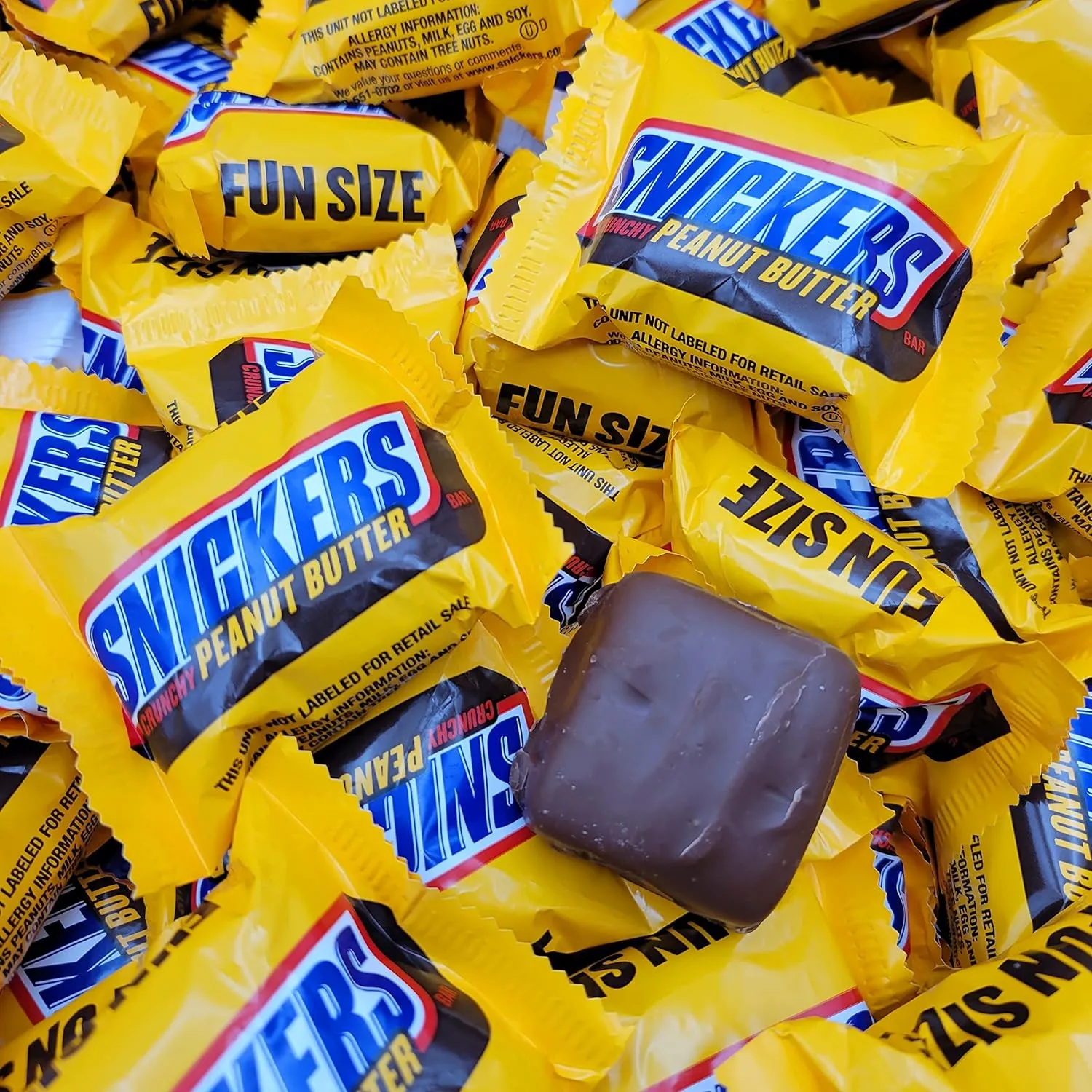 Snickers Crunchy Peanut Butter Squared Fun Size Candy Bars – Fun Size Bulk Peanut Butter Snickers – Individually Wrapped Fun Pack (1 Pound (Pack of 1))