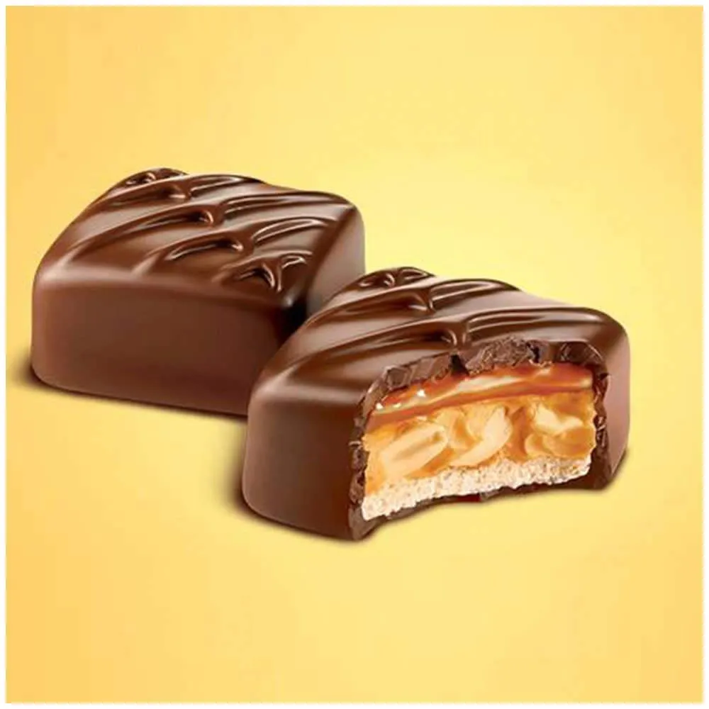 Snickers Crunchy Peanut Butter Squared Fun Size Candy Bars – Fun Size Bulk Peanut Butter Snickers – Individually Wrapped Fun Pack (1 Pound (Pack of 1))