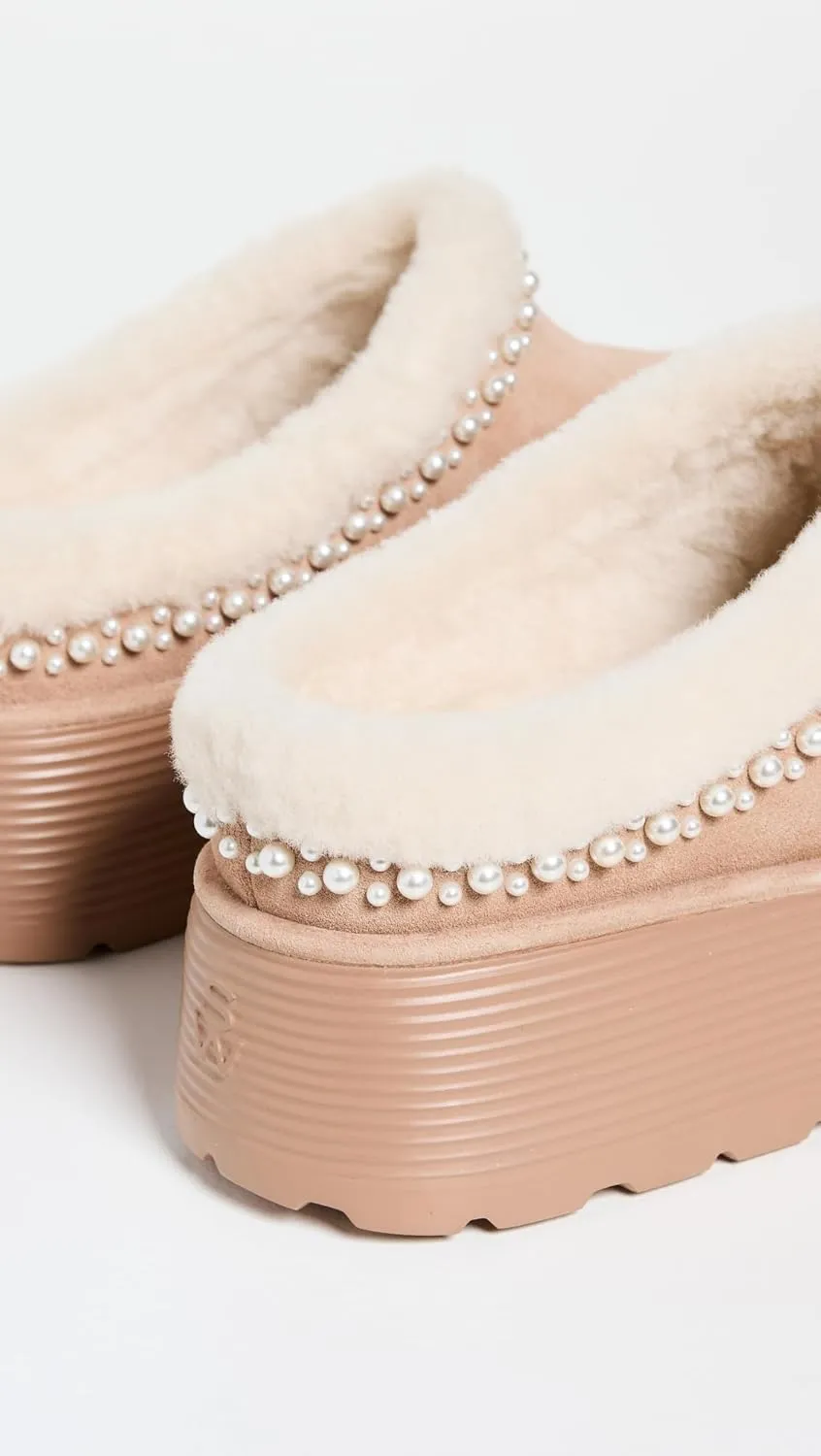 Stuart Weitzman Women's Nellie Pearl Flatfrom Mules