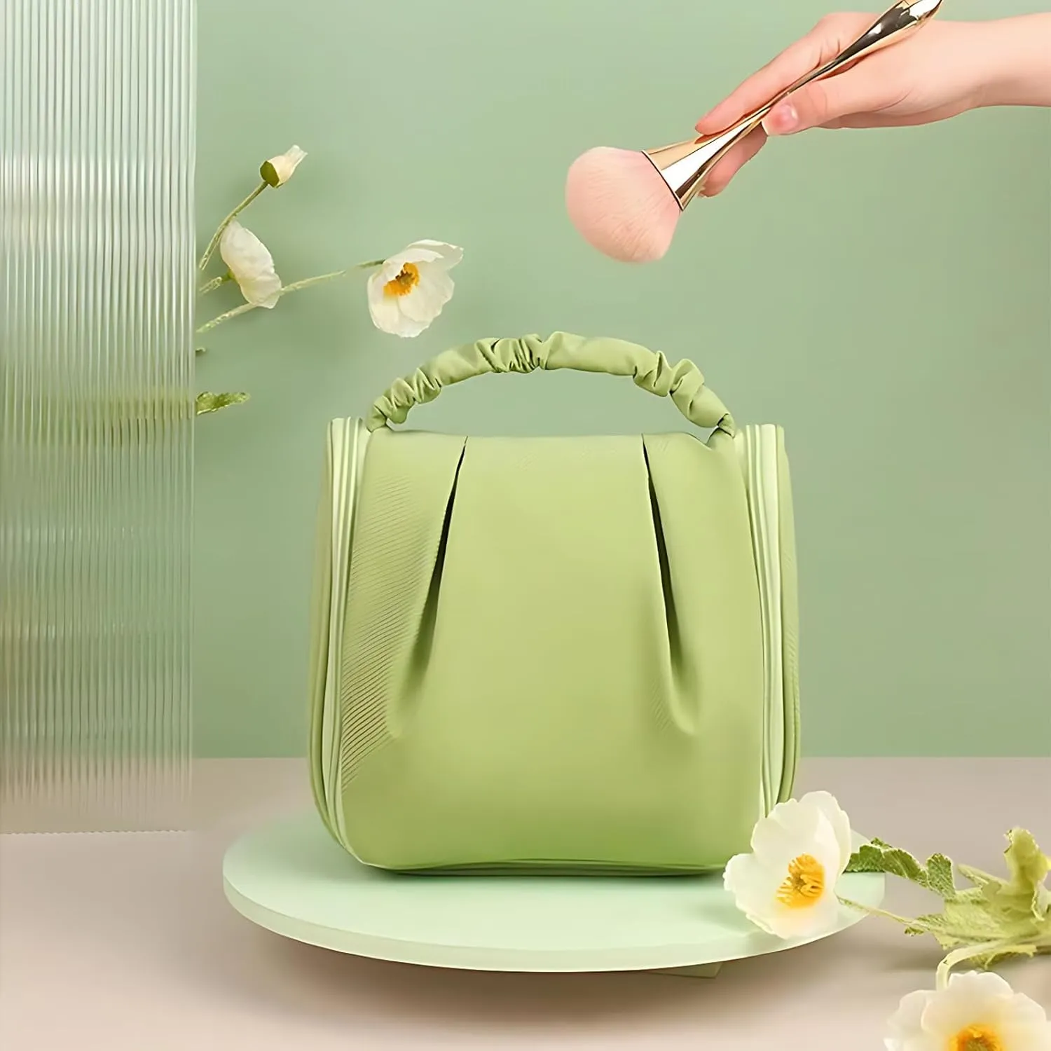Travel Toiletry Bag with Hanging Hook, Lightweight and Portable Cosmetic Bag for Women, Small Makeup Bag for travelling Mint Green