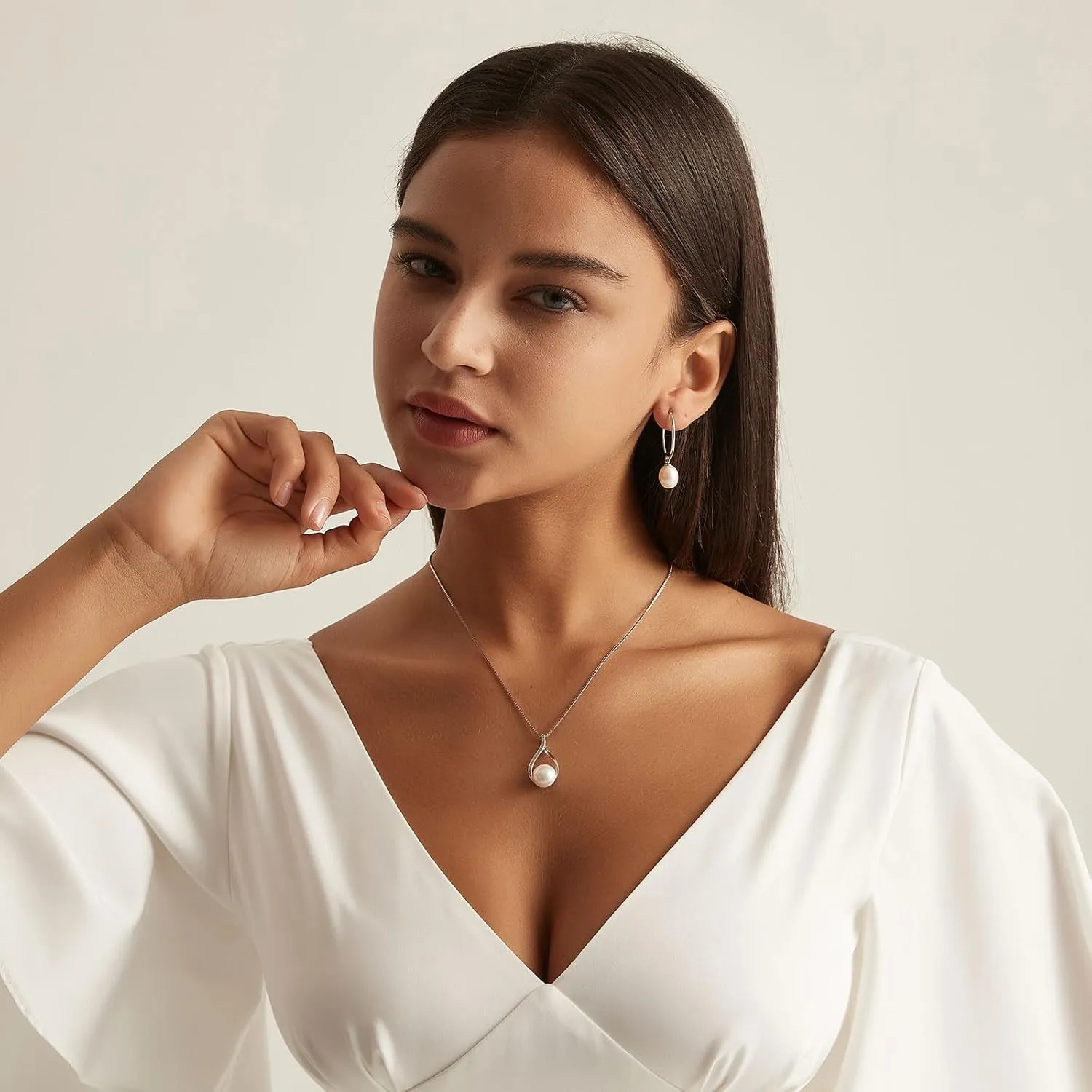 YAMI White/Black Pearl Necklace for Women, S925 Sterling Silver 11-12MM Saltwater Cultured Pearls Pendant Necklace, 18 2Inch Chain Single Pearl jewelry Gifts for Mother