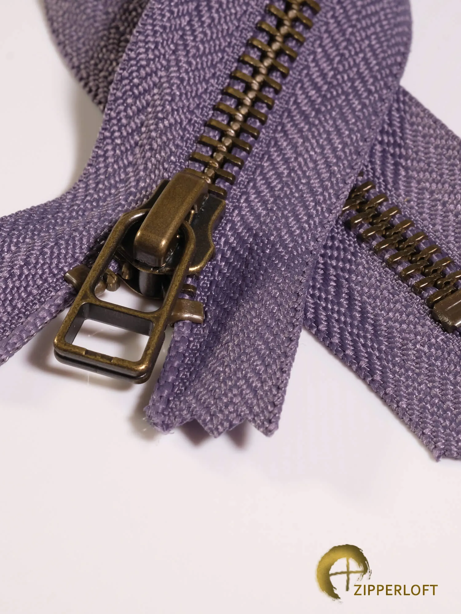 YKK #5 Antique (6-9" / 15.2-22.9cm) - 380 Lavender