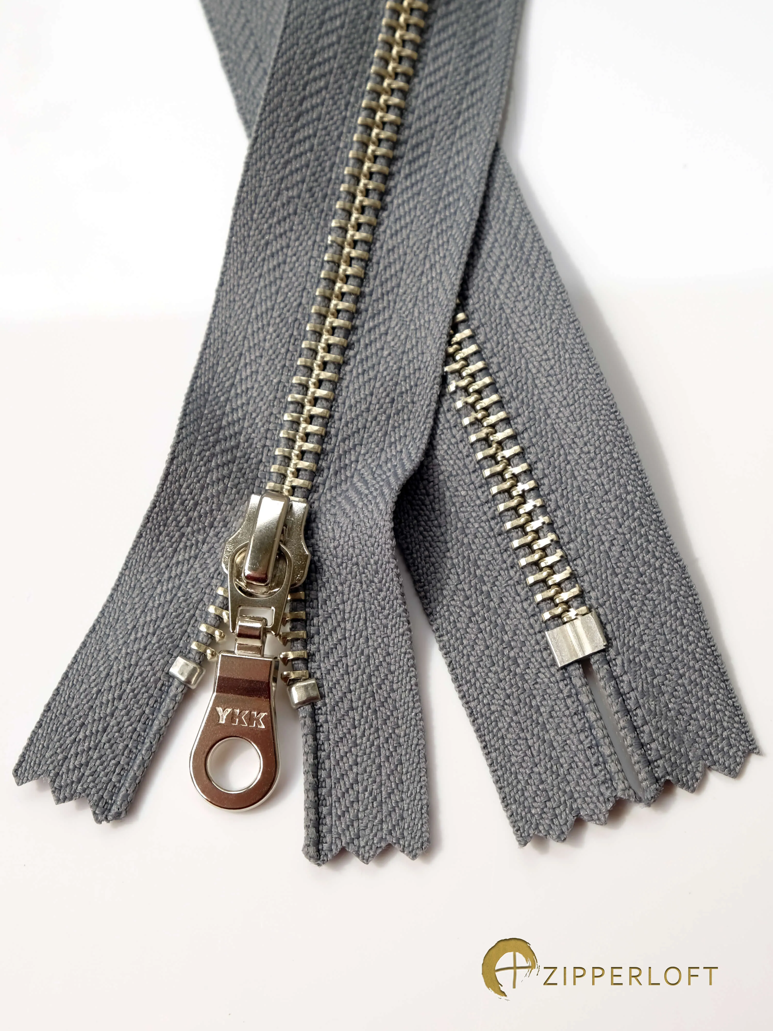 YKK #5 Nickel-Silver (5-16" / 12.7-40.7cm) - 578 Granite Grey